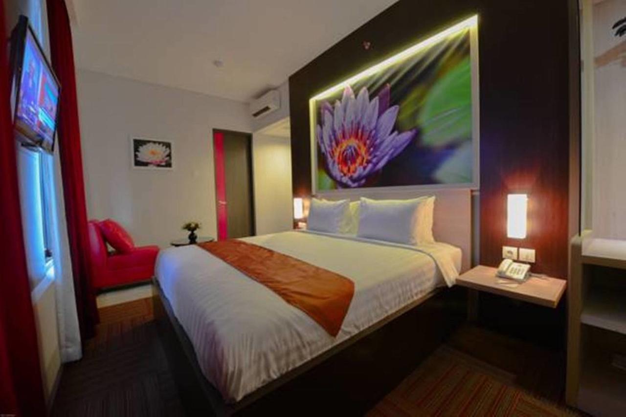 D'Hotel Джакарта Екстериор снимка