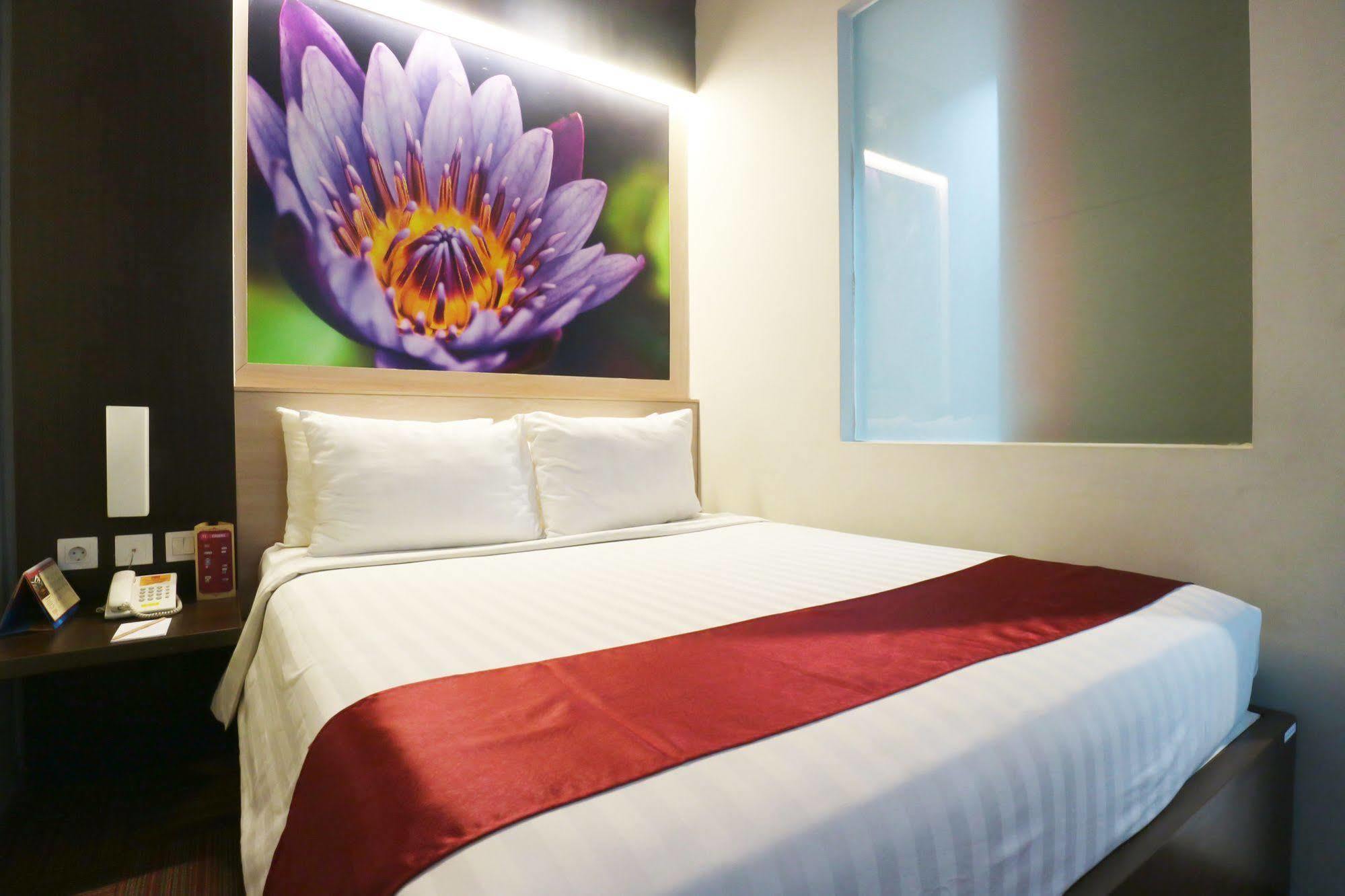 D'Hotel Джакарта Екстериор снимка