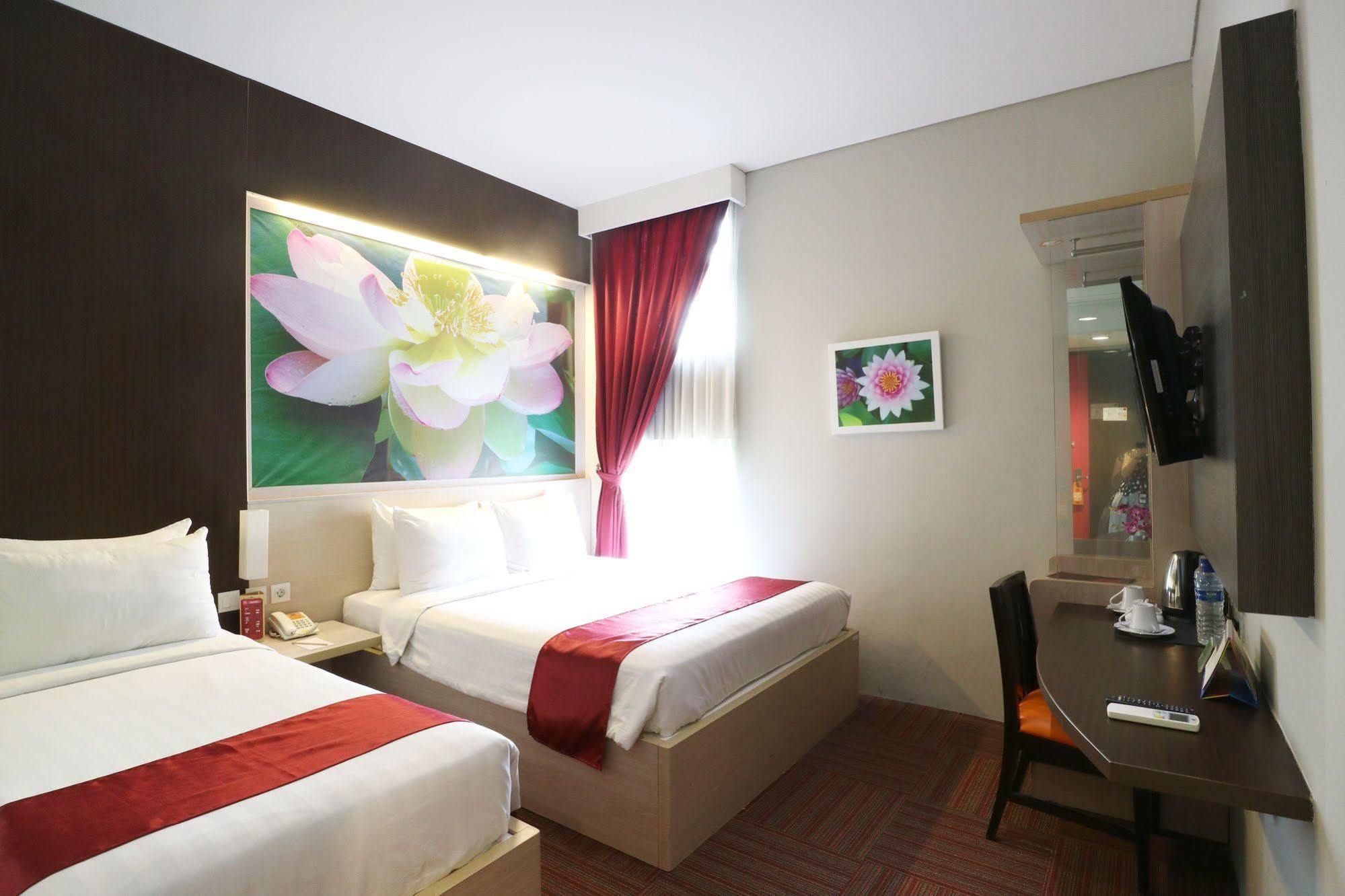 D'Hotel Джакарта Екстериор снимка