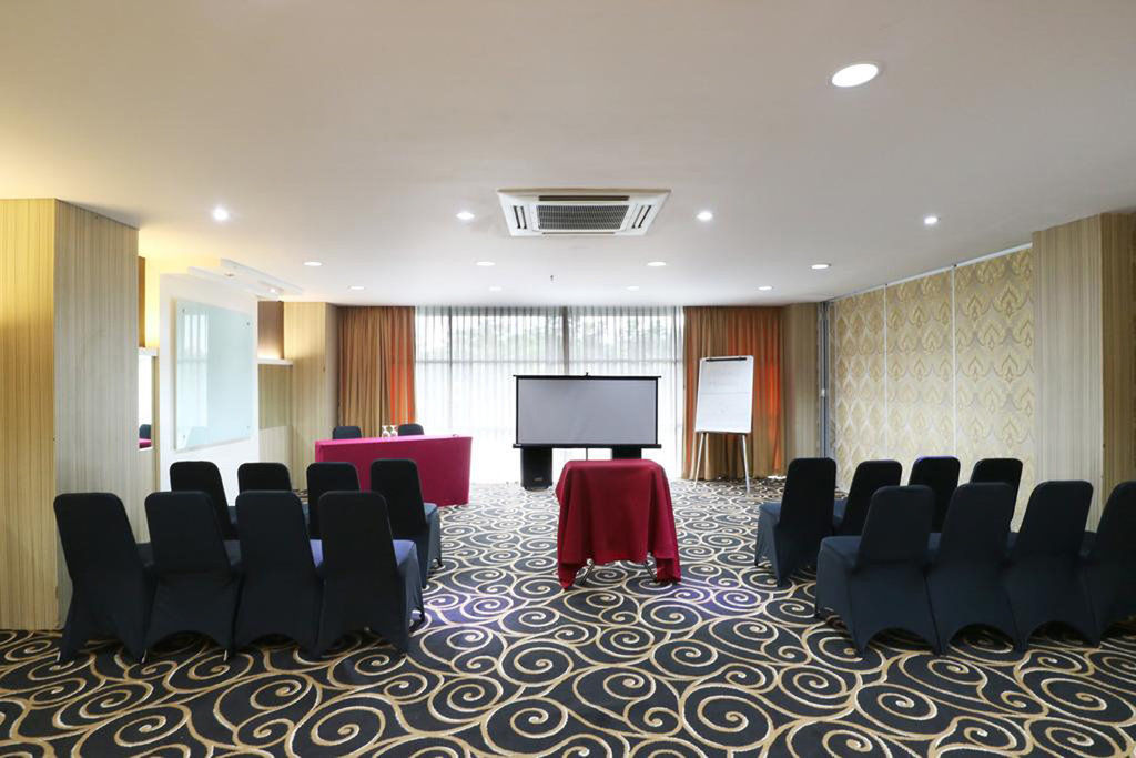 D'Hotel Джакарта Екстериор снимка